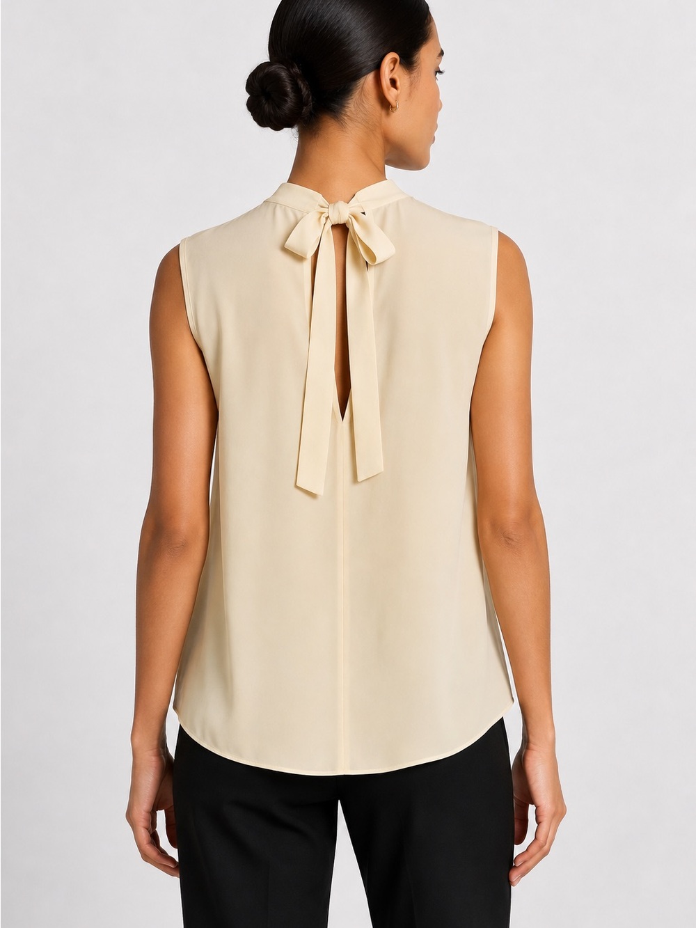 Vince 100% Silk Sleeveless Tie-Back Shell Top in Cream - Size XS